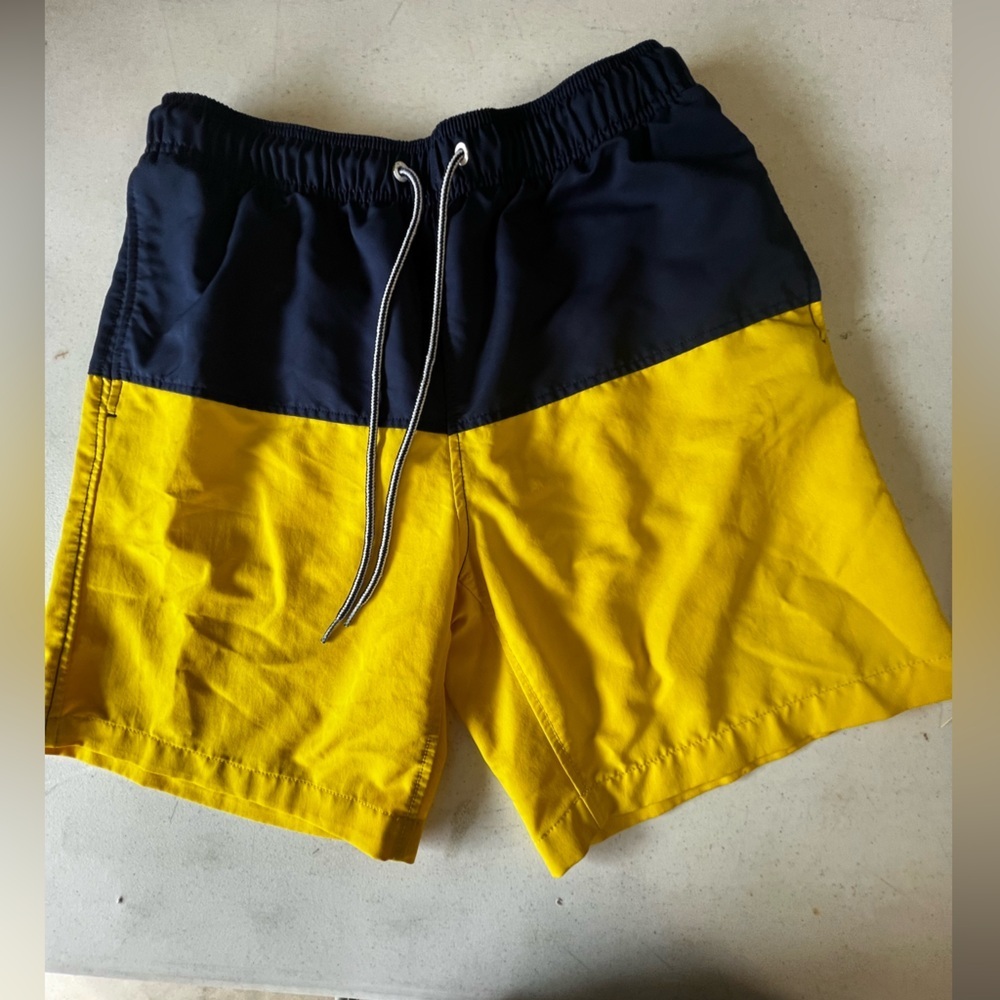 SPEEDO MEN’S NAVY & YELLOW MESH LINED SWIN TRUNKS. SIZE MEDIUM GREAT CONDITION